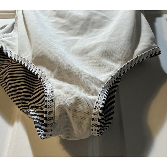 Nip Tuck Swim Striped One-Piece Swimsuit Multi Fit Cup Ruched Slimming Size 6 - Picture 5 of 6